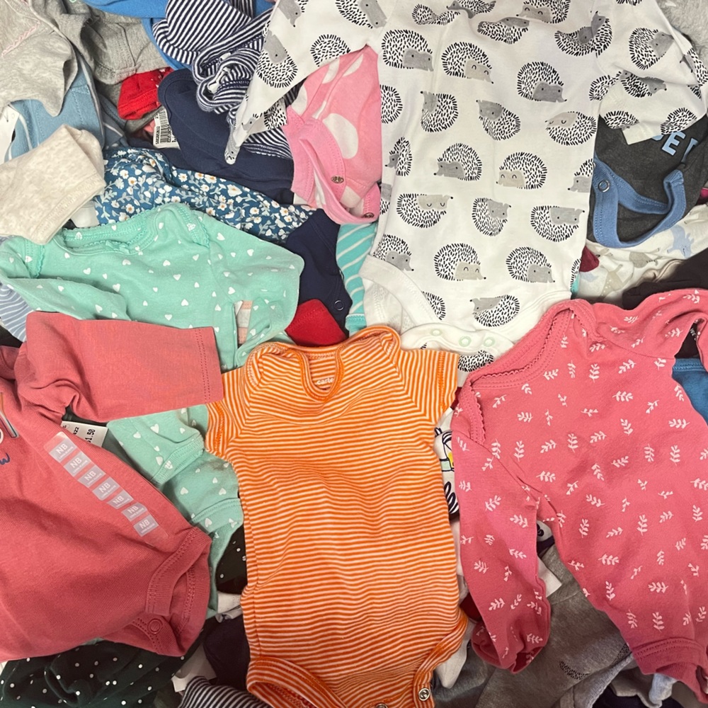 20pc FOR $25 Baby Onesie Lot🩵🩷